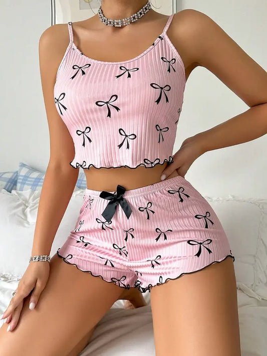 Pembe Fiyonklu Askılı Şortlu Kadın Pijama Takımı, Yumuşak Kumaş, Şık Detaylar,Yazlık Kadın Pijama