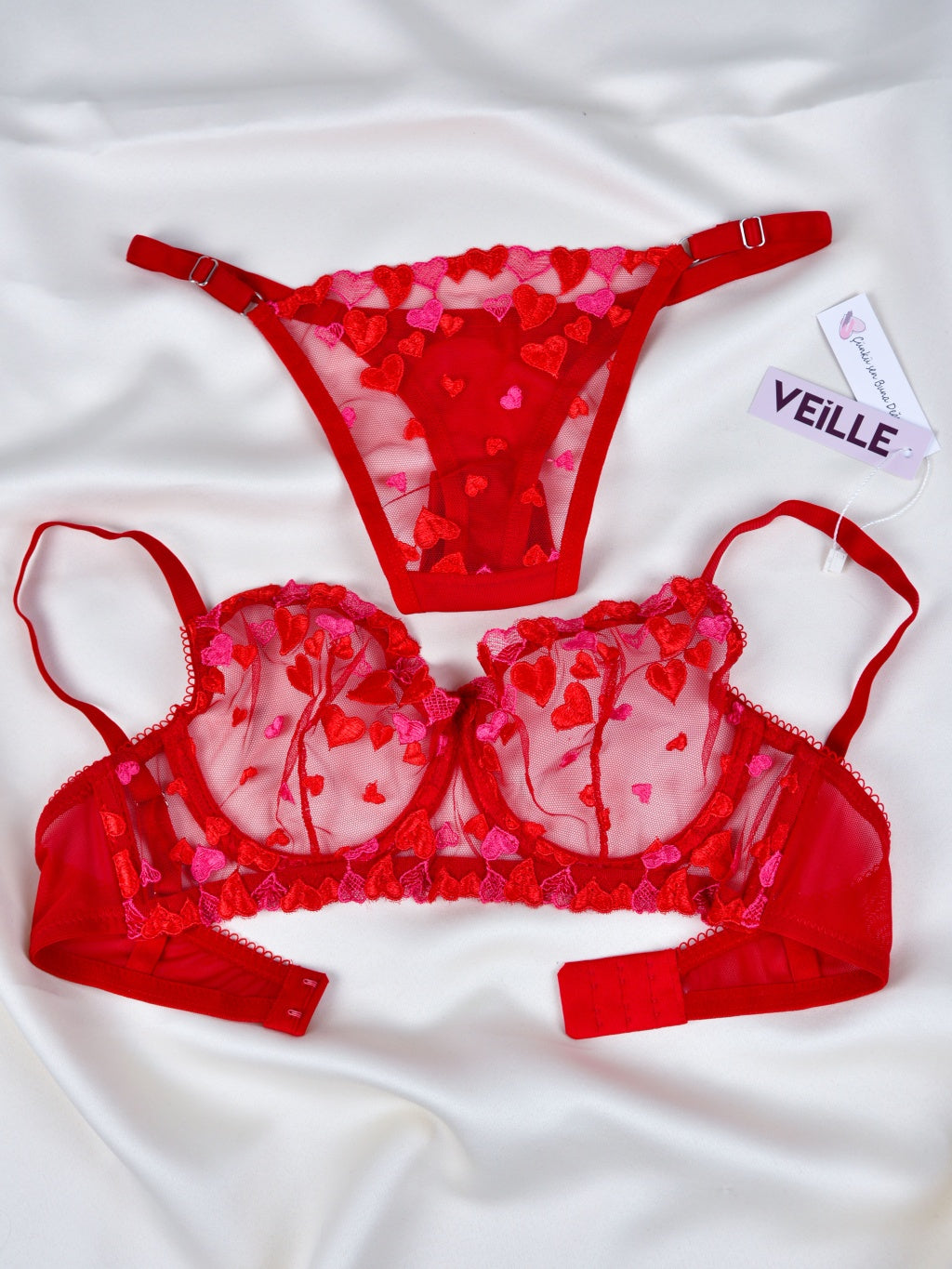 Kadın  Kalpli Kırmızı Dantelli Balenli  Sütyen Külot Takım