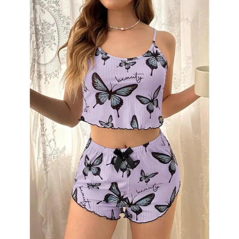 Mor Renk Kelebek Desenli Şortlu Ev Giyim Takımı,Kadın Yazlık Askılı Pijama, Rahat ve Şık Ev Giyim